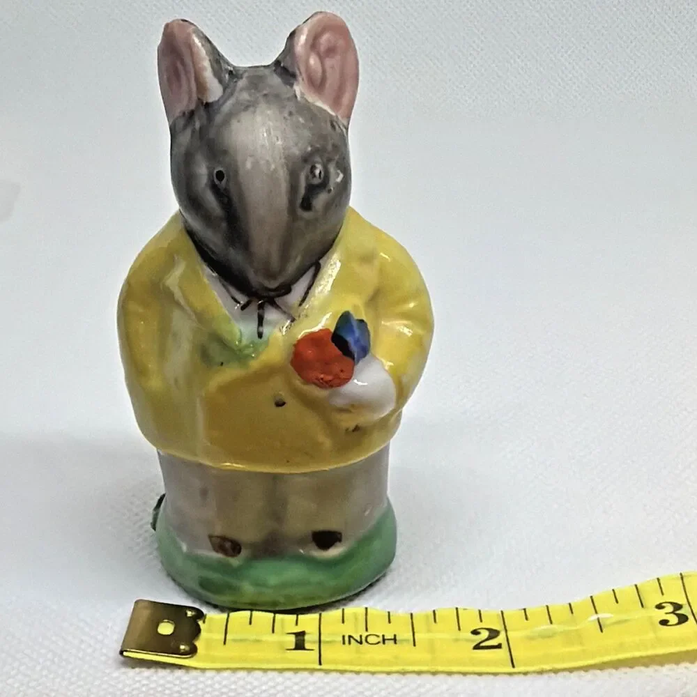 Vintage Made In Occupied Japan Mouse Pepper Shaker Only Ceramic Yellow Raincoat